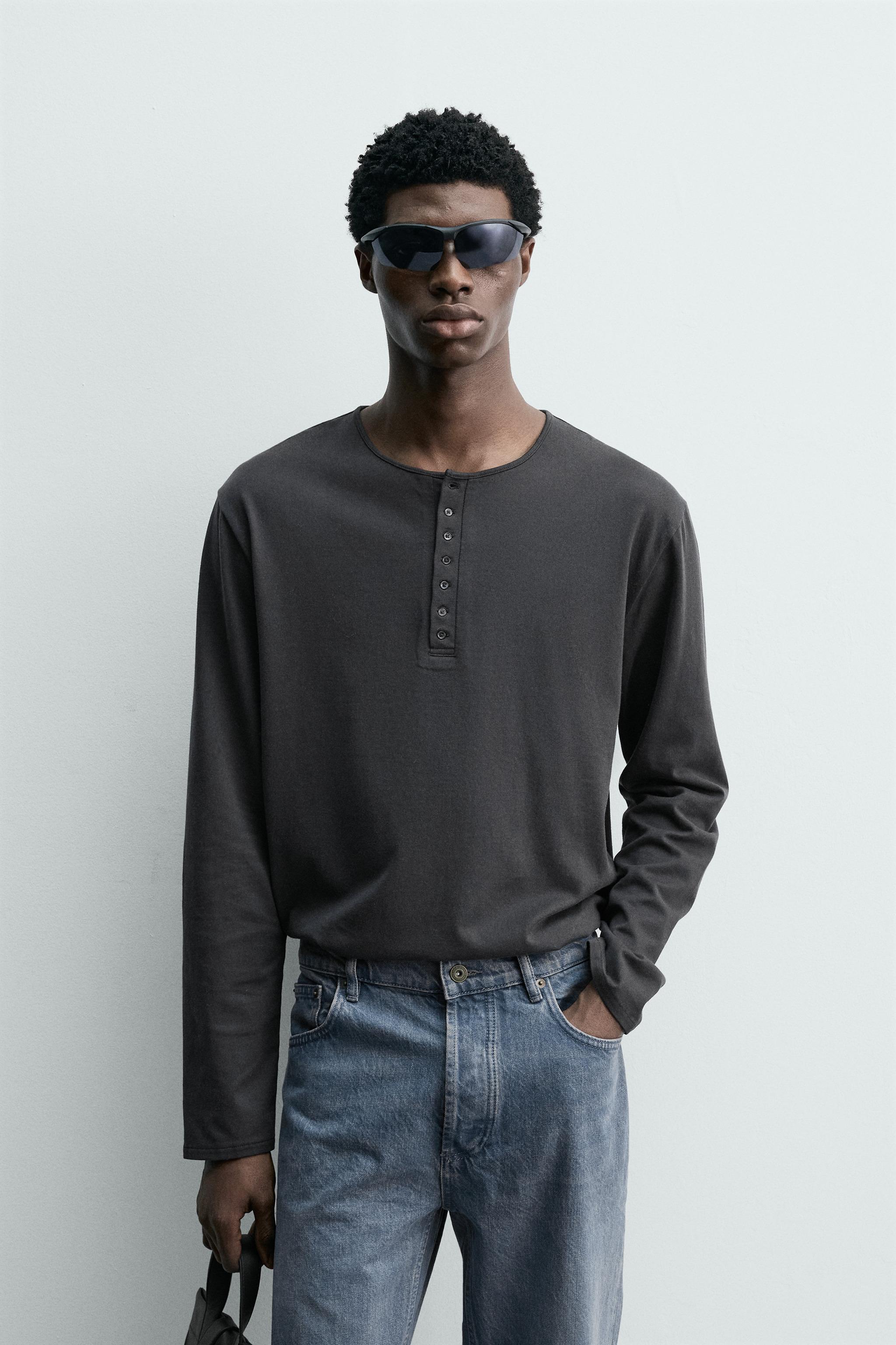 HENLEY NECK T-SHIRT